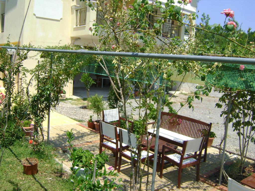 Scorpios Apartments Dassia  Extérieur photo